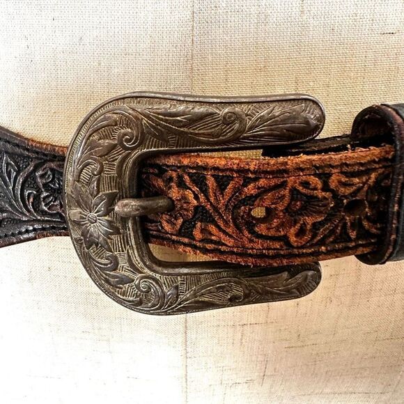 Leegin brown leather silver buckle belt - Picture 2 of 14